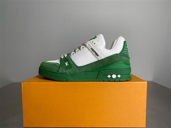 20251128154045929 390